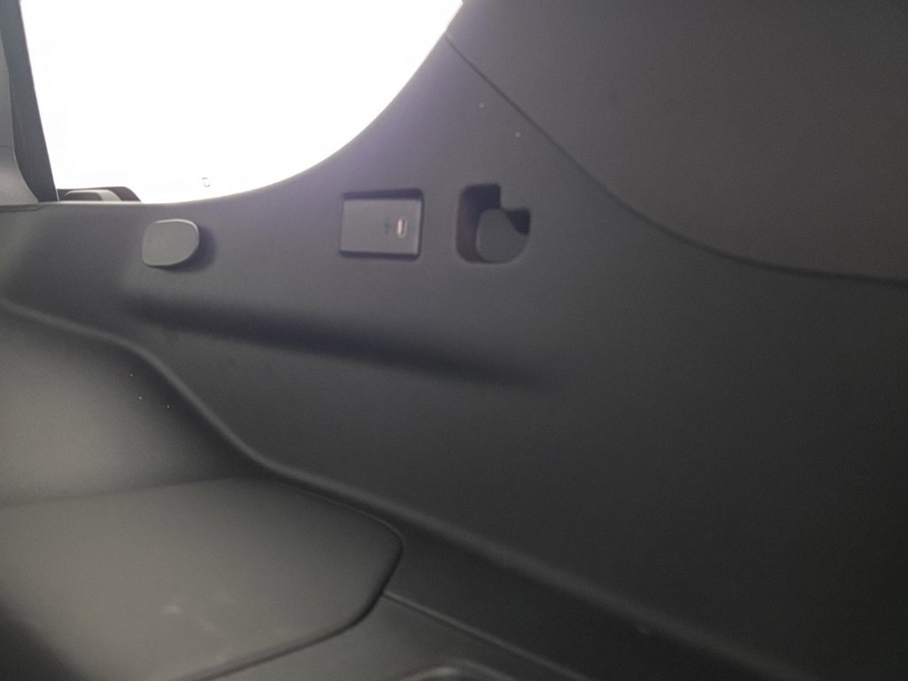 Used 2023 Chevrolet Tahoe High Country image 34