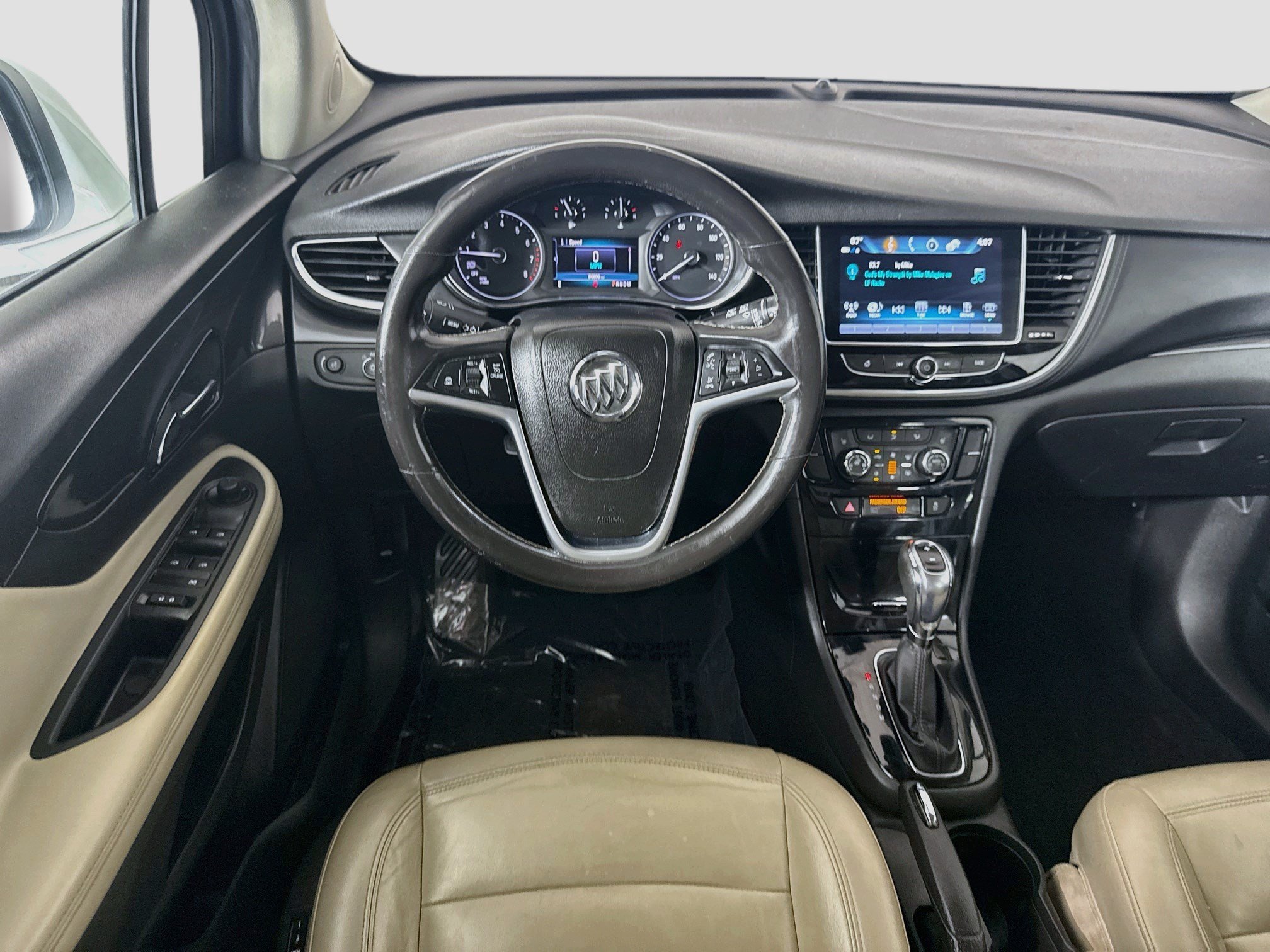 Used 2019 Buick Encore Essence FWD image 17