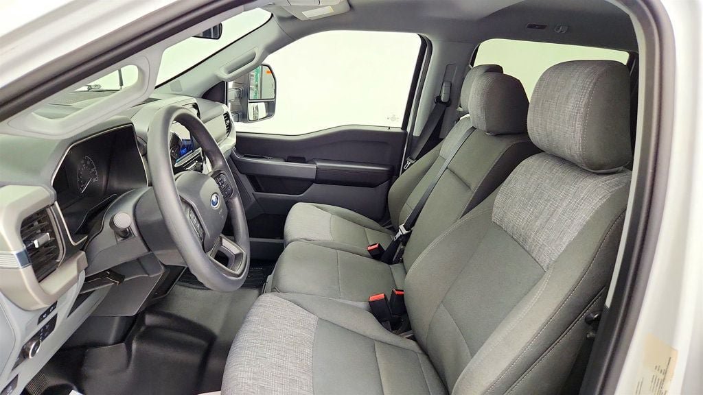 Used 2022 Ford F150 XLT w/ XTR Package AWD/4WD image 18