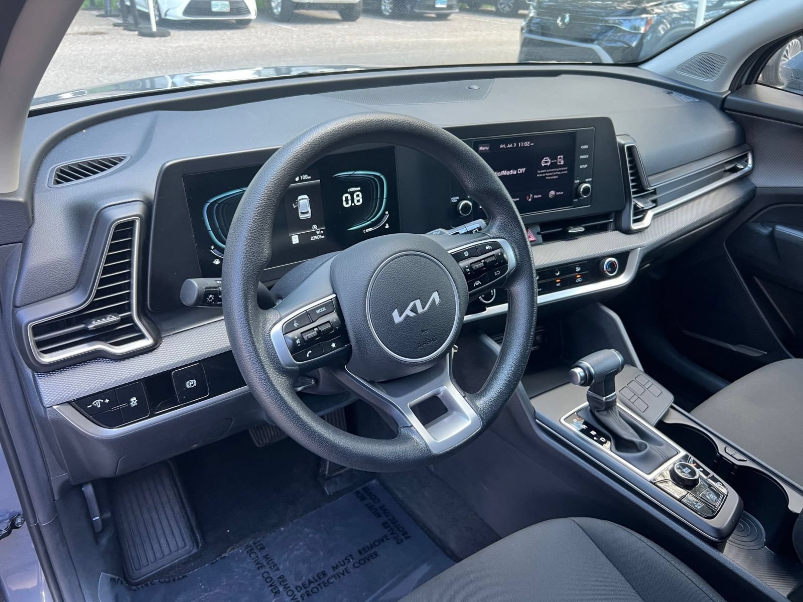 Used 2025 Kia Sportage LX FWD image 32