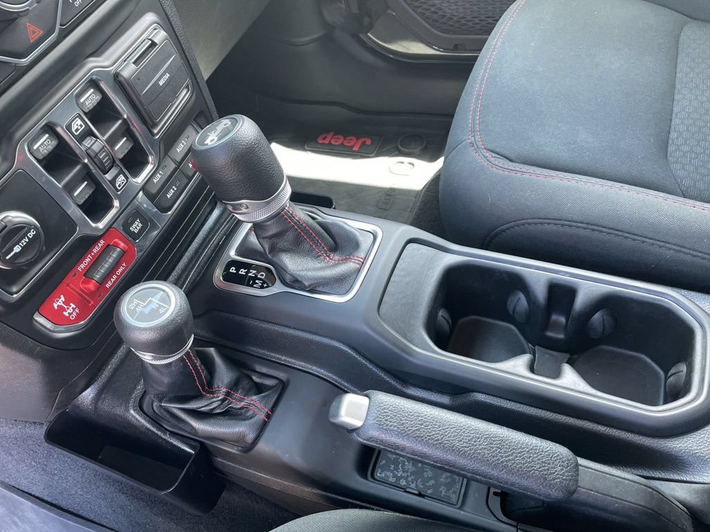 Used 2019 Jeep Wrangler Unlimited Rubicon AWD/4WD image 13