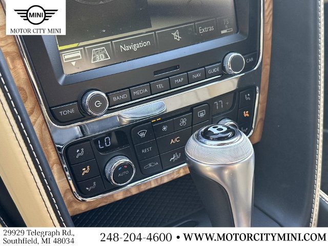 Used 2015 Bentley Flying Spur W12 AWD/4WD image 35