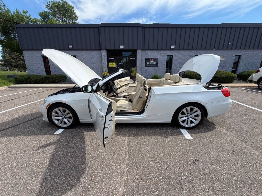 Used 2012 BMW 328i Convertible RWD image 72