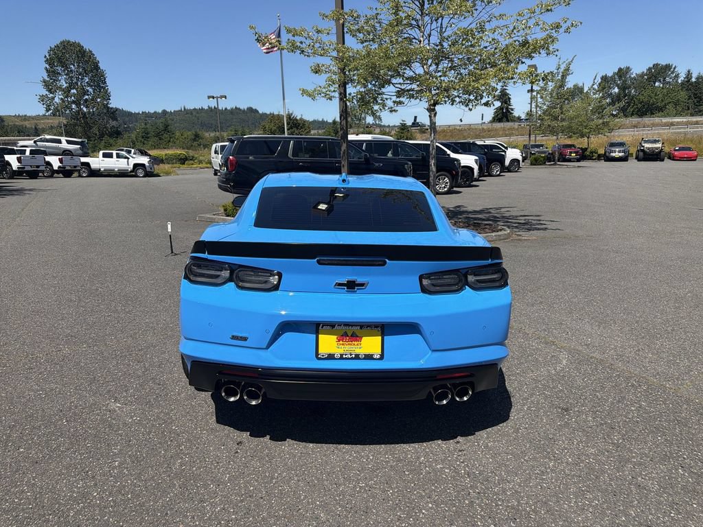 Certified 2022 Chevrolet Camaro SS RWD image 5