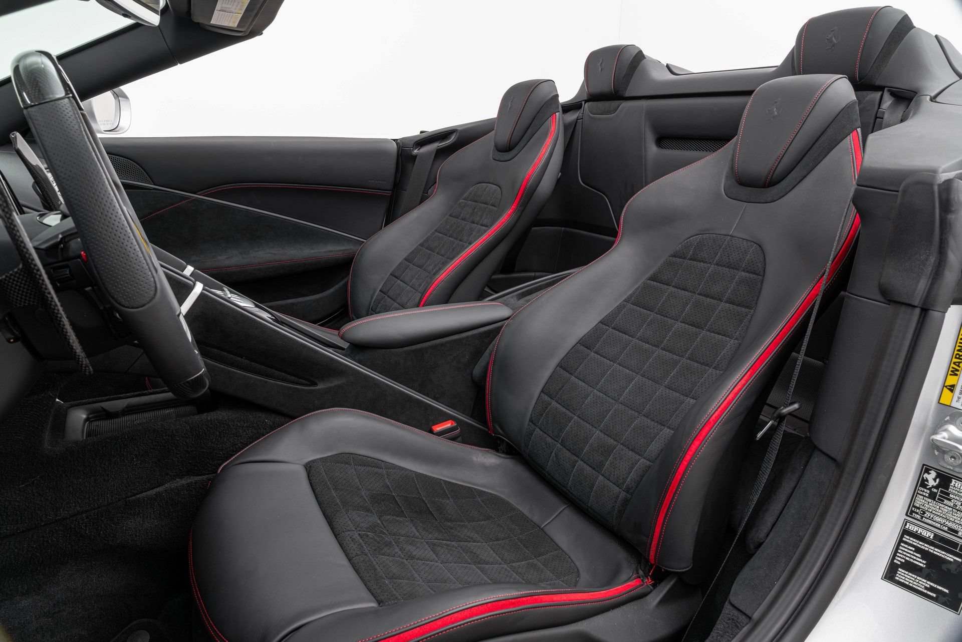 Certified 2025 Ferrari Roma Spider RWD image 5