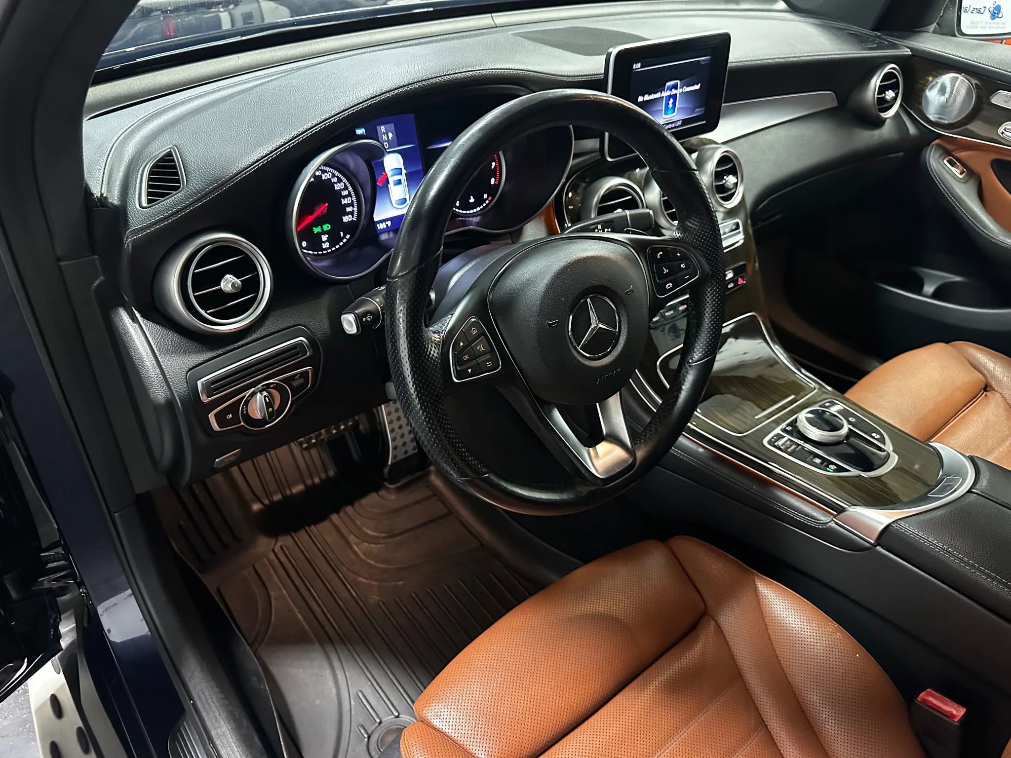 Used 2019 Mercedes-Benz GLC 300 4MATIC Coupe image 8