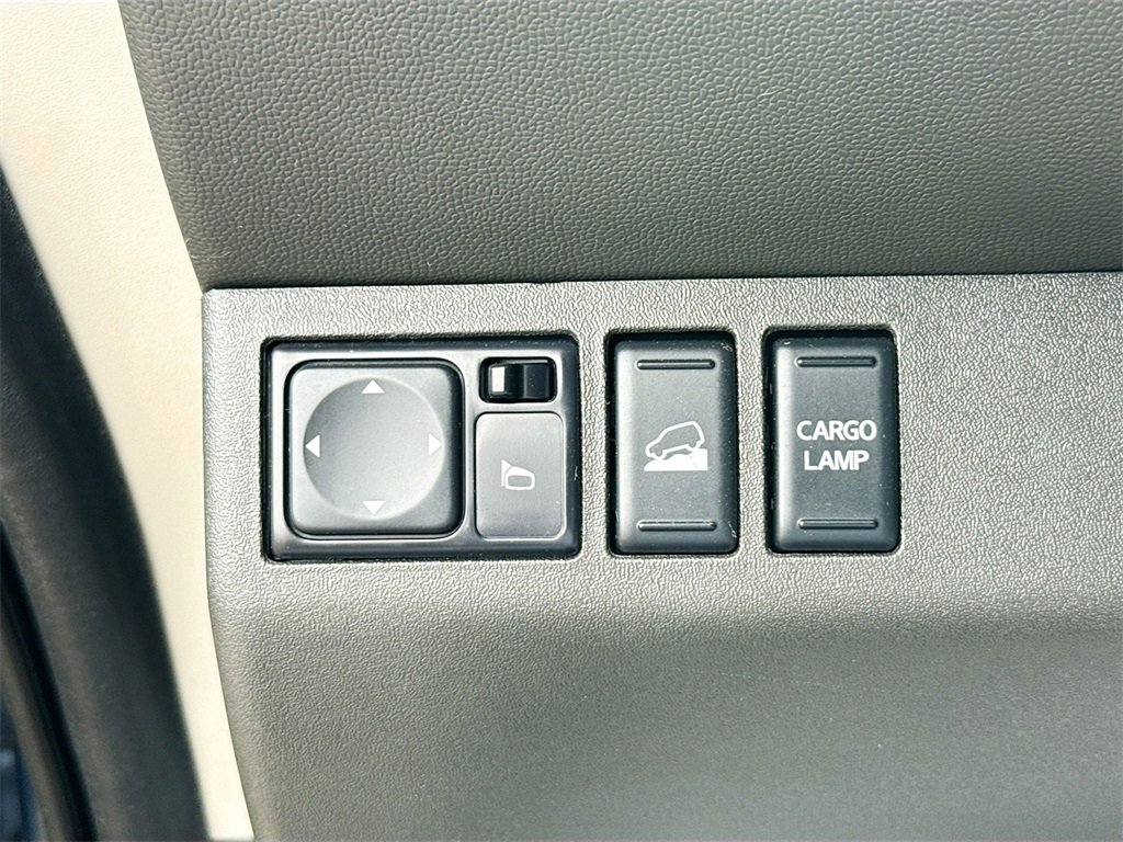 Used 2020 Nissan Frontier PRO-4X image 19