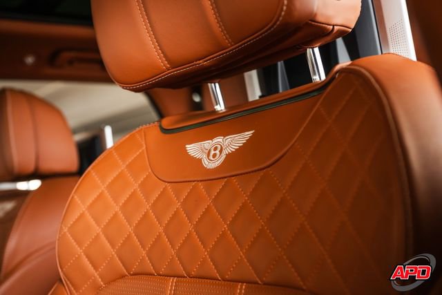 Used 2017 Bentley Bentayga image 74