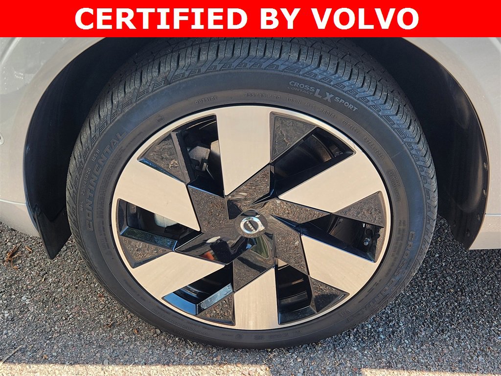 Used 2023 Volvo XC60 T8 Plus w/ Protection Package Premier image 34