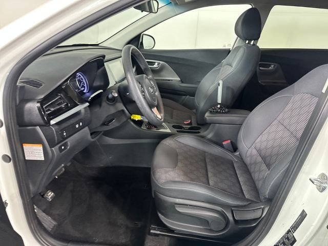 Used 2021 Kia Niro LX image 11