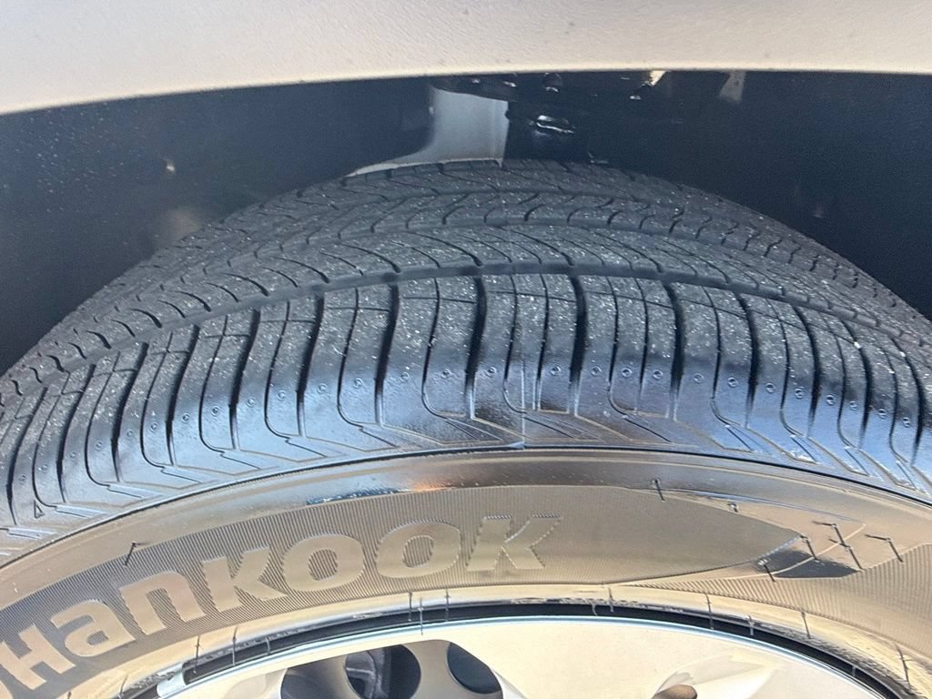 Used 2026 Chevrolet Trax LS FWD image 29