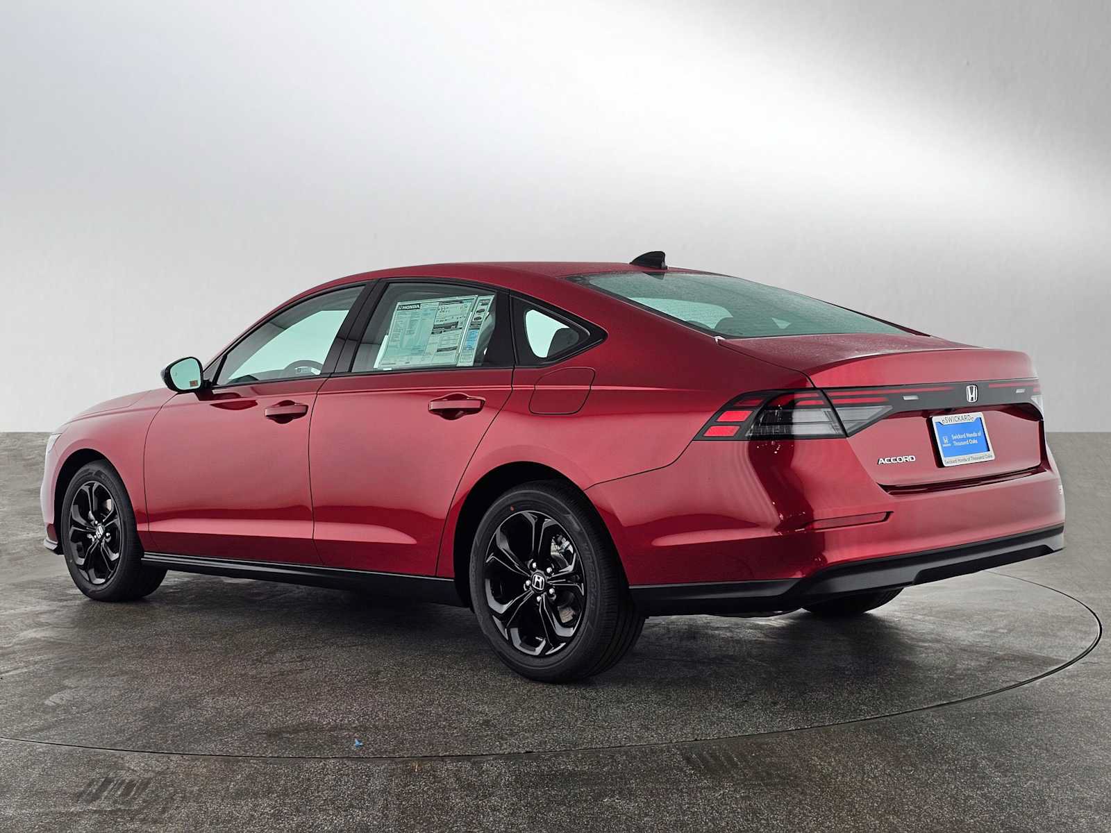 Used 2025 Honda Accord SE image 5