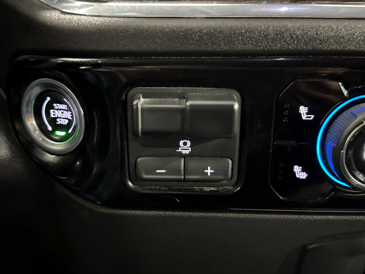 Used 2024 Chevrolet Silverado 3500 LT w/ Convenience Package image 29