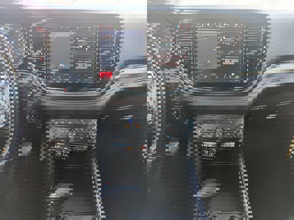 Used 2024 Dodge Durango GT image 13