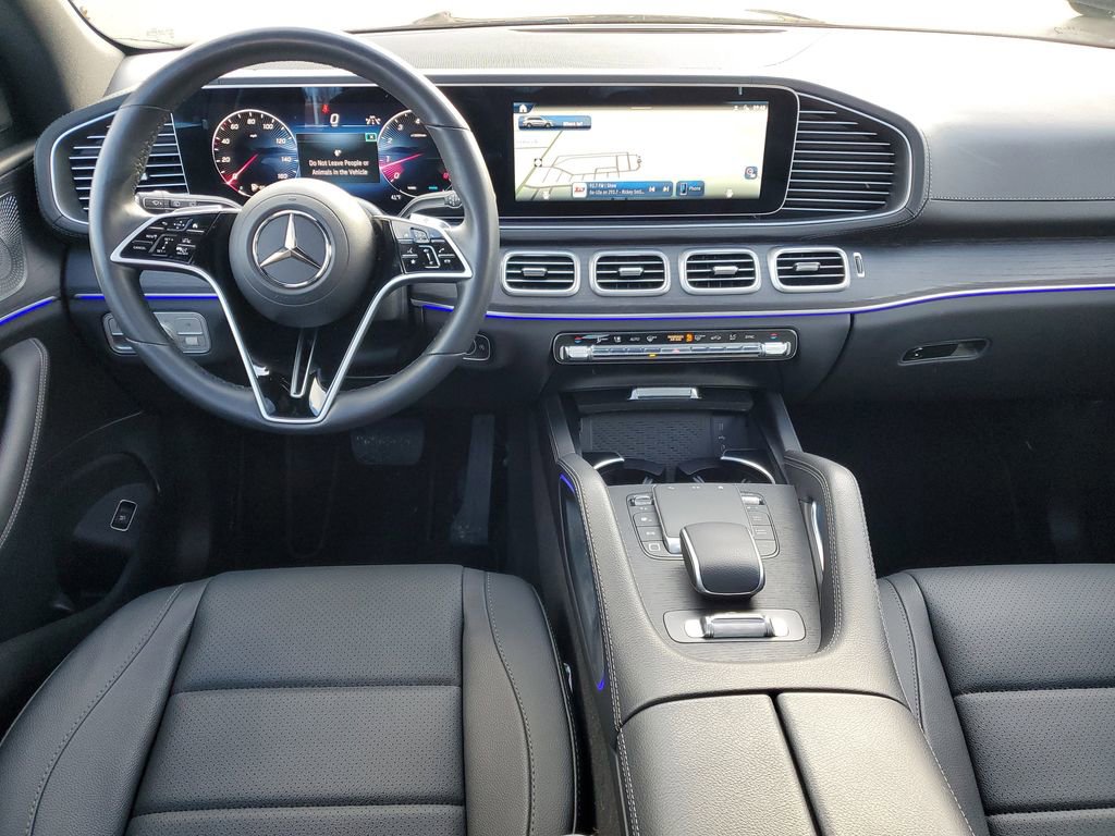 Used 2025 Mercedes-Benz GLS 450 4MATIC image 25