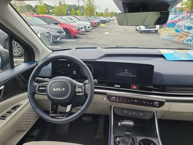 Certified 2025 Kia Carnival SX Prestige FWD image 8