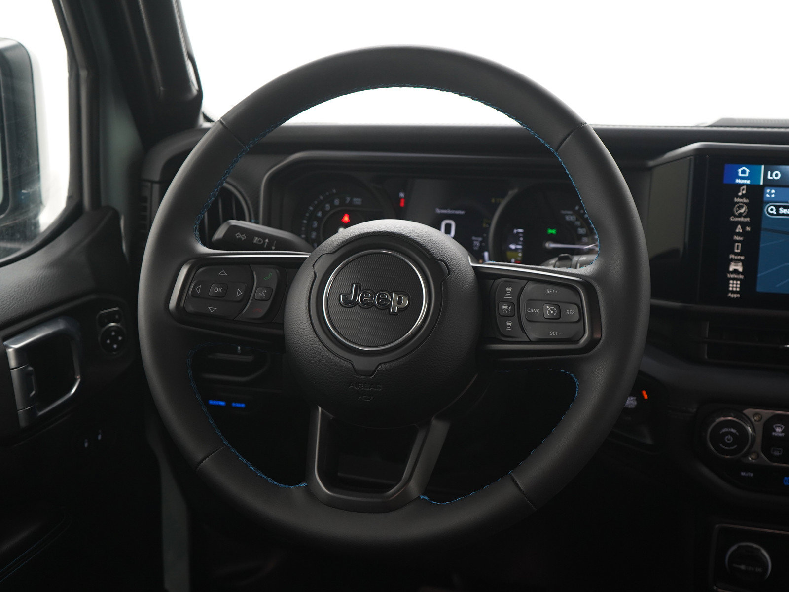 Used 2024 Jeep Wrangler Unlimited Rubicon 4xe AWD/4WD image 16