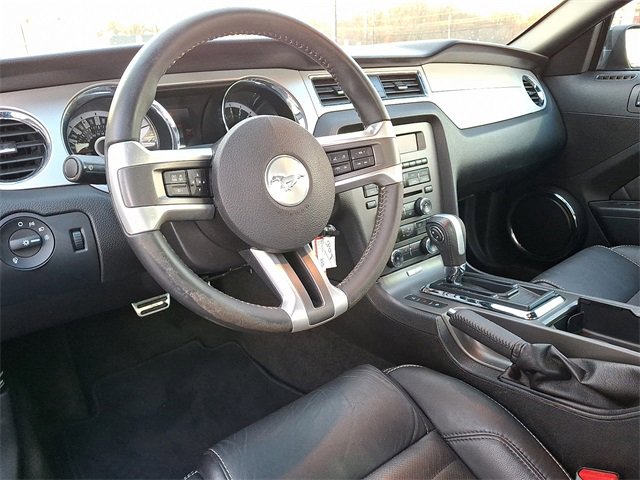 Used 2013 Ford Mustang Premium image 11