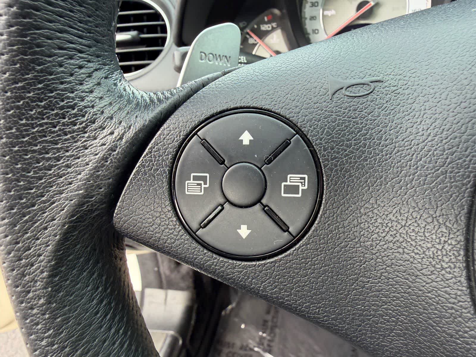 Used 2009 Mercedes-Benz SL 63 AMG image 18