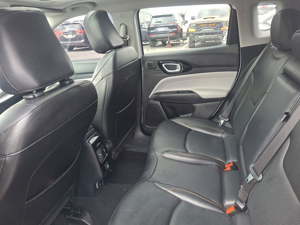 Certified 2022 Jeep Compass Limited w/ Sun and Sound Group image 20