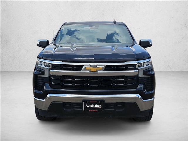 Used 2023 Chevrolet Silverado 1500 LT AWD/4WD image 2