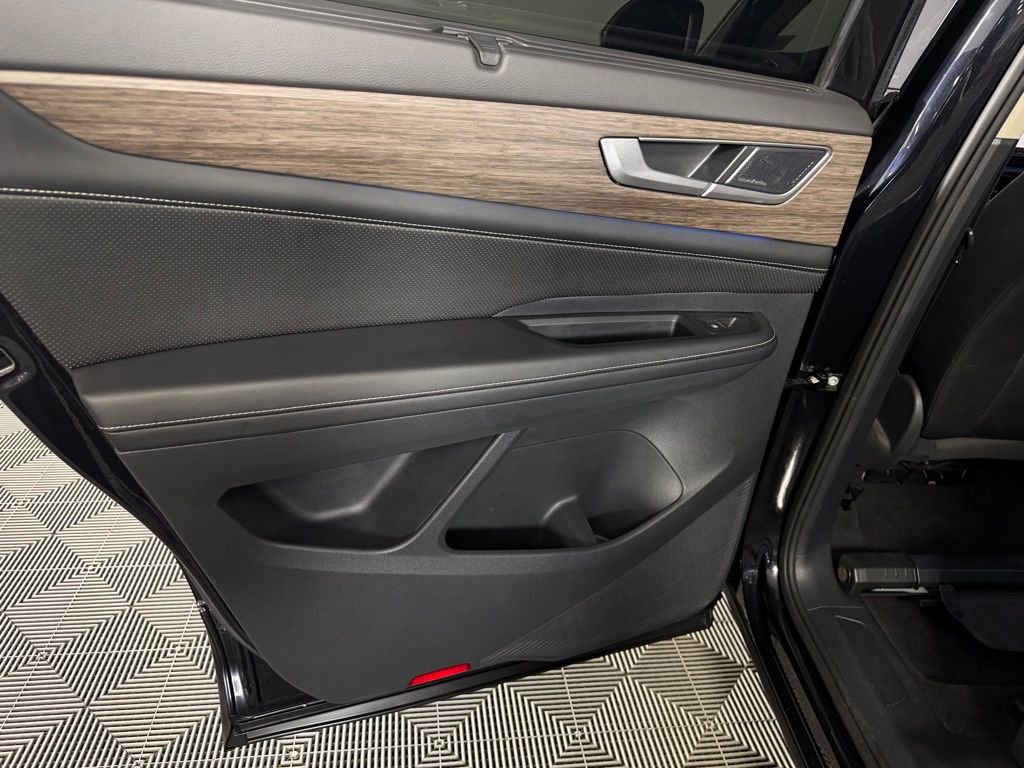 Used 2024 Volkswagen Atlas SEL Premium R-Line image 30