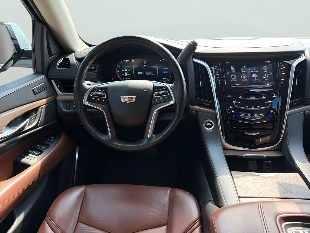 Used 2020 Cadillac Escalade Premium Luxury RWD image 39