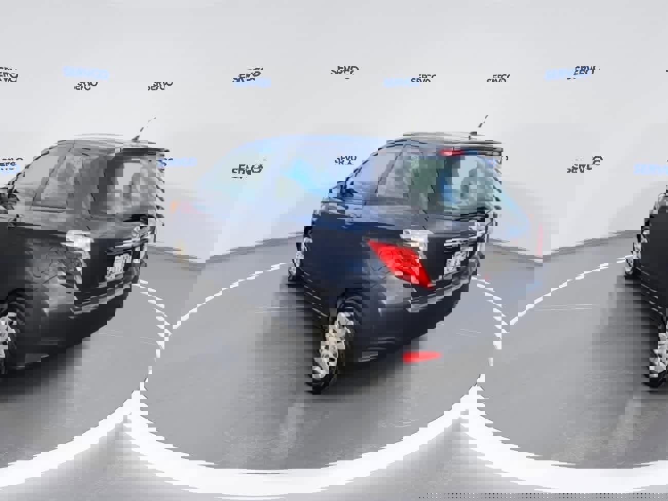 Used 2013 Toyota Yaris L image 7