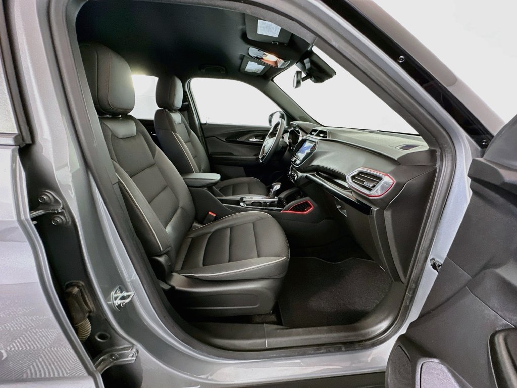 Used 2023 Chevrolet TrailBlazer RS w/ Convenience Package FWD image 27