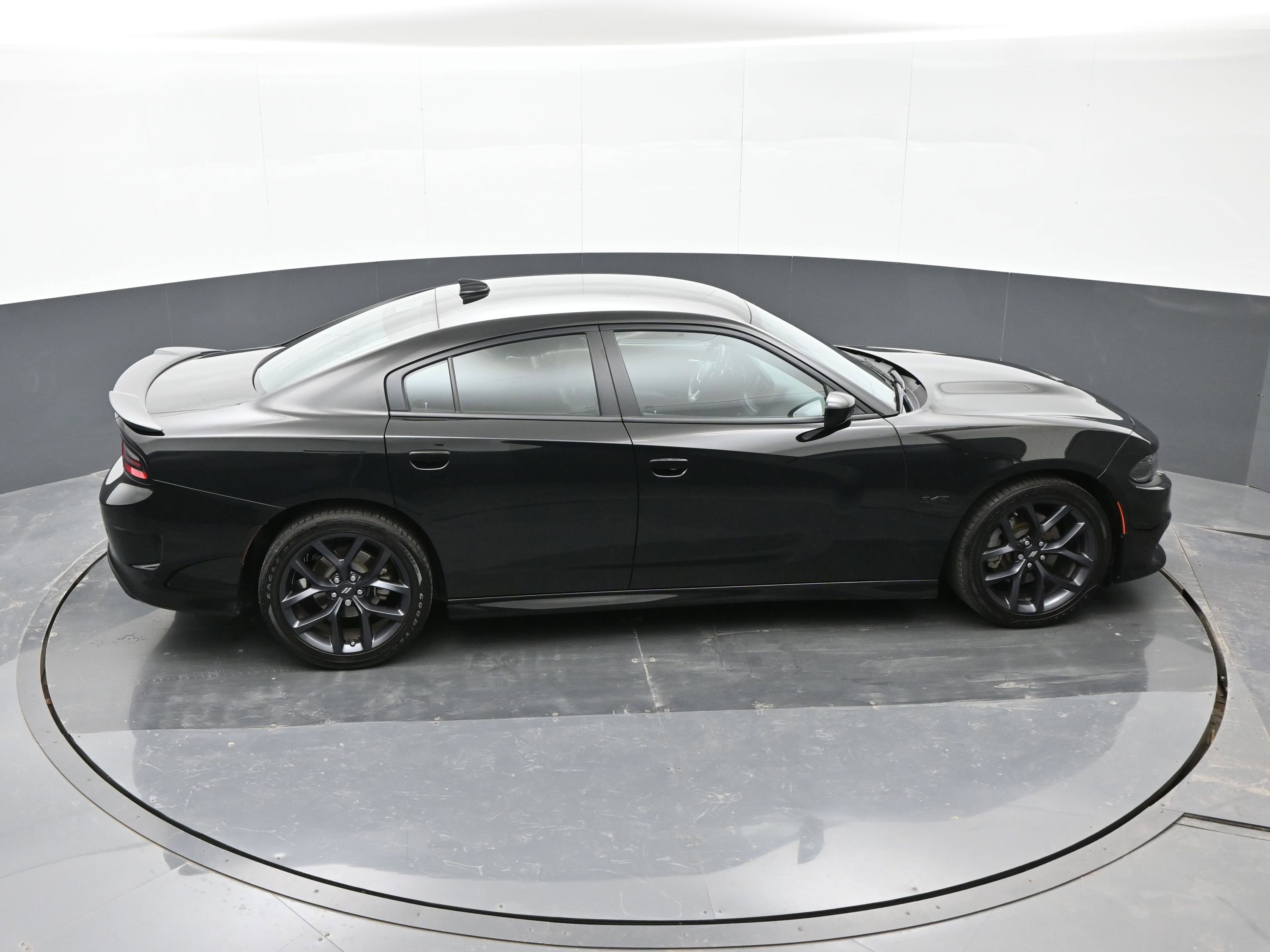 Used 2023 Dodge Charger R/T w/ Plus Group image 35