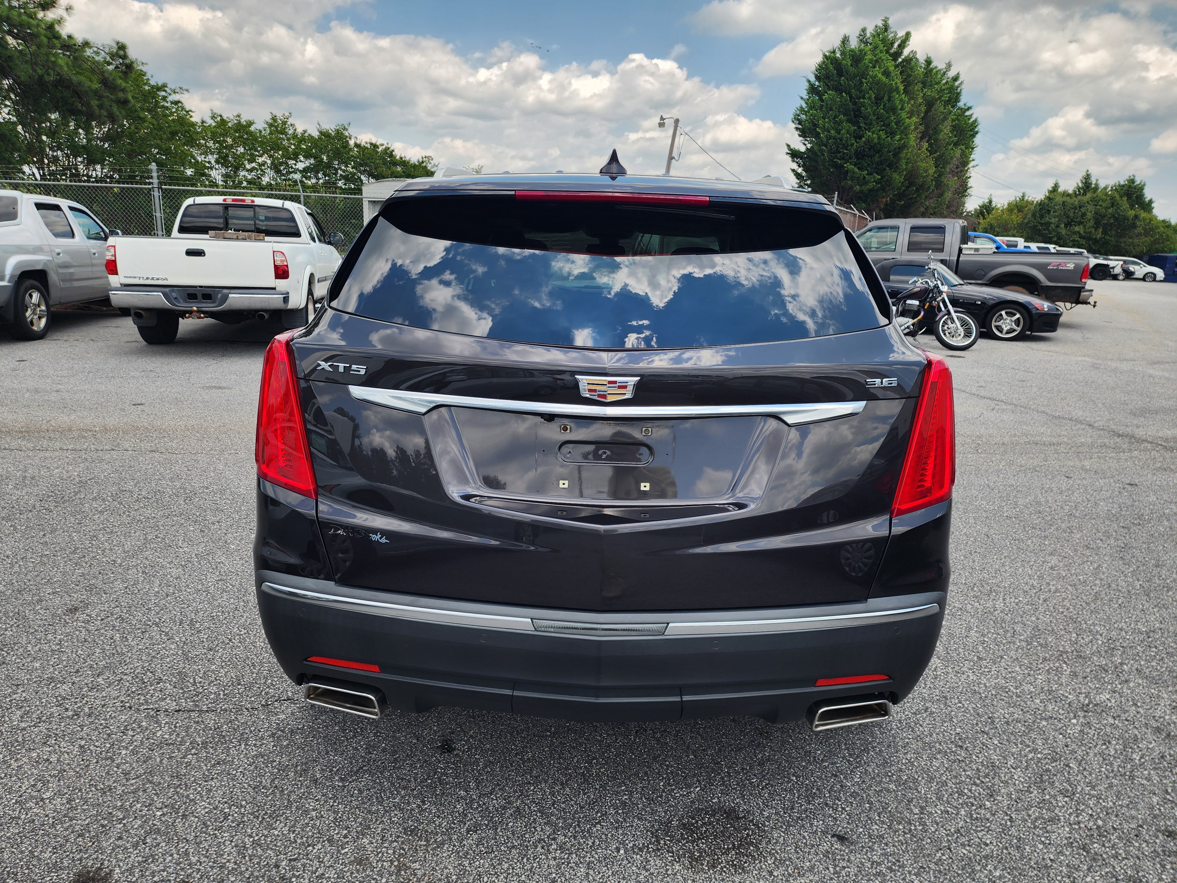 Used 2019 Cadillac XT5 Luxury FWD image 5