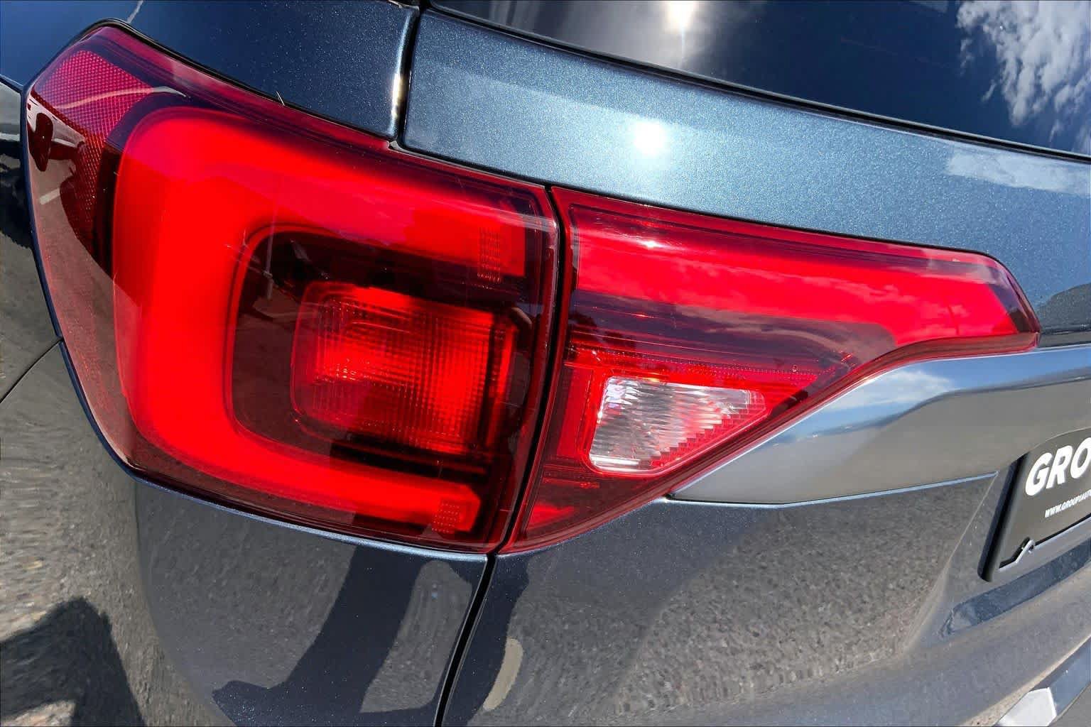 Used 2019 GMC Acadia SLE w/ Driver Alert Package I AWD/4WD image 28