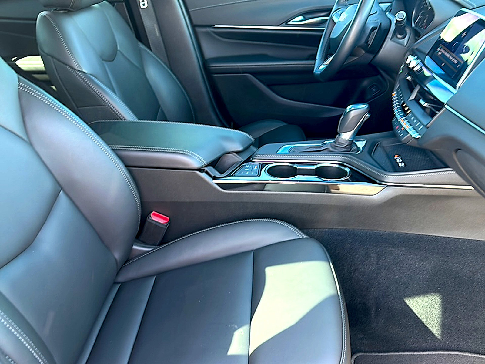 Certified 2024 Cadillac CT4 Luxury w/ Sun And Sound Package image 24