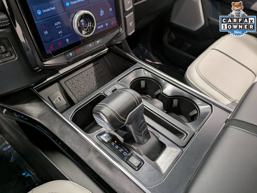 Used 2025 Ford F150 Lightning Platinum image 17