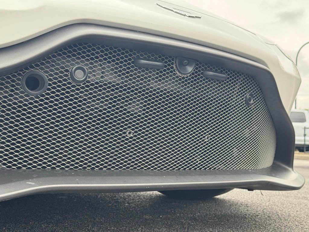 Used 2023 Aston Martin V8 Vantage Roadster image 34