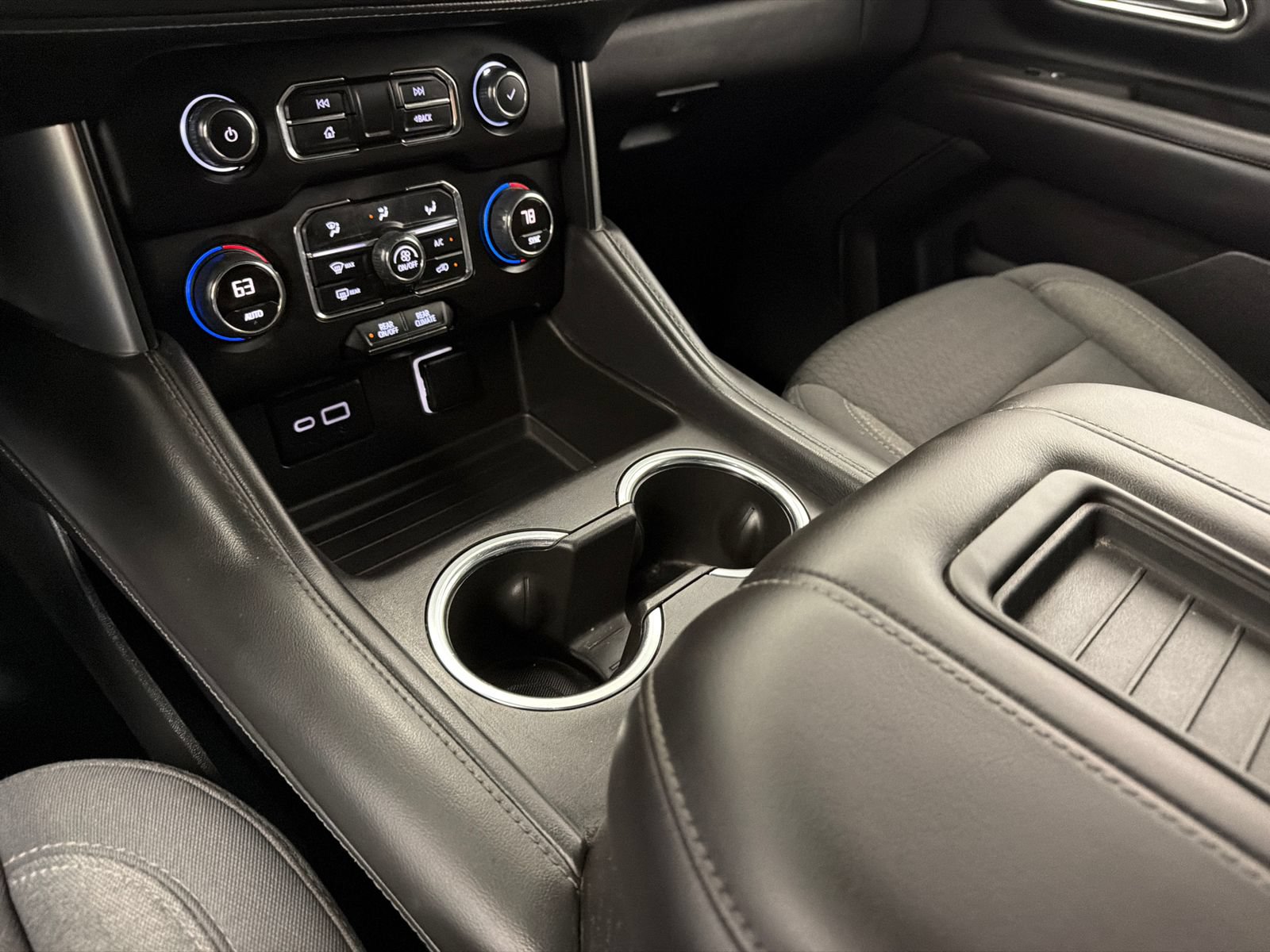 Used 2023 Chevrolet Tahoe LS AWD/4WD image 30
