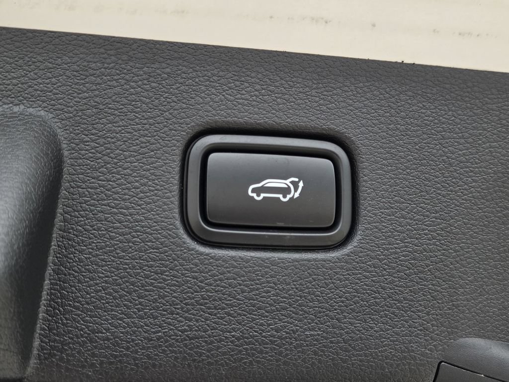 Used 2026 Kia Sportage EX w/ EX Panorama Roof Package AWD/4WD image 45