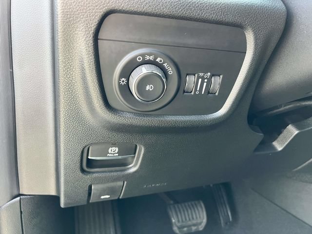 New 2026 Jeep Grand Cherokee Limited w/ Limited Altitude Package AWD/4WD image 14