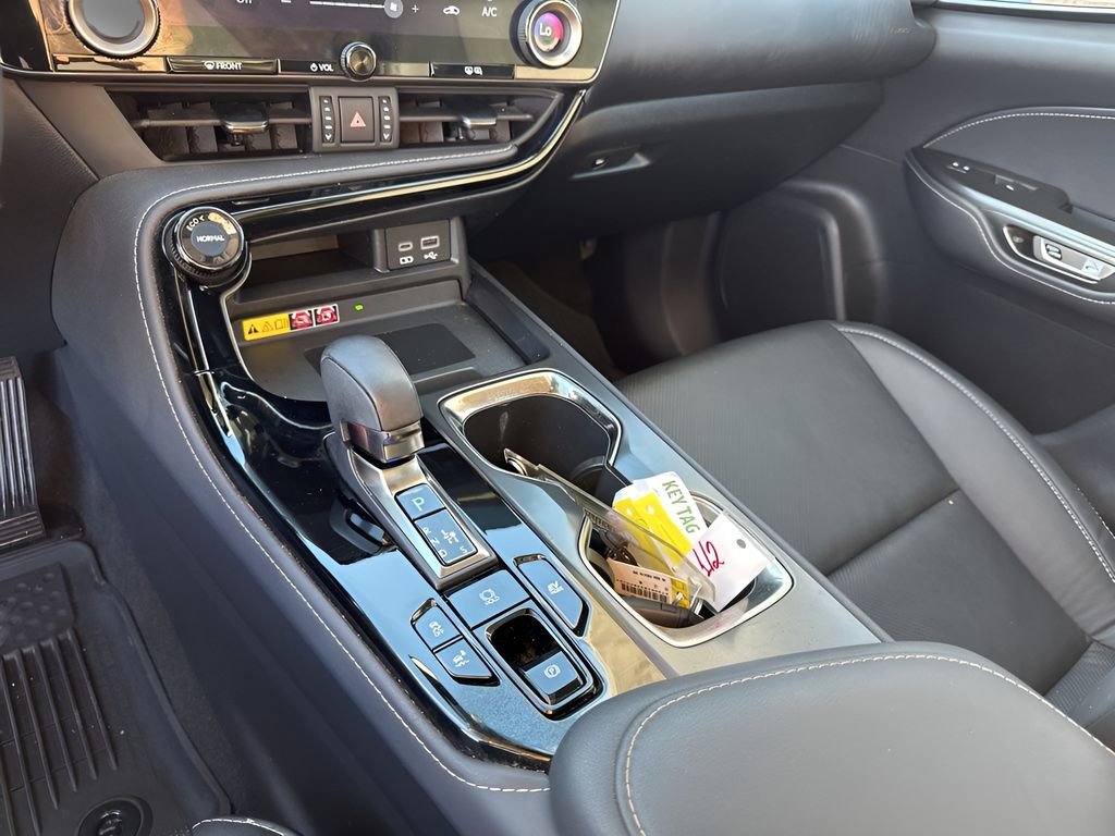 Used 2023 Lexus NX 350h AWD image 37