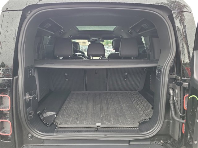 Used 2024 Land Rover Defender 110 Carpathian Edition image 20