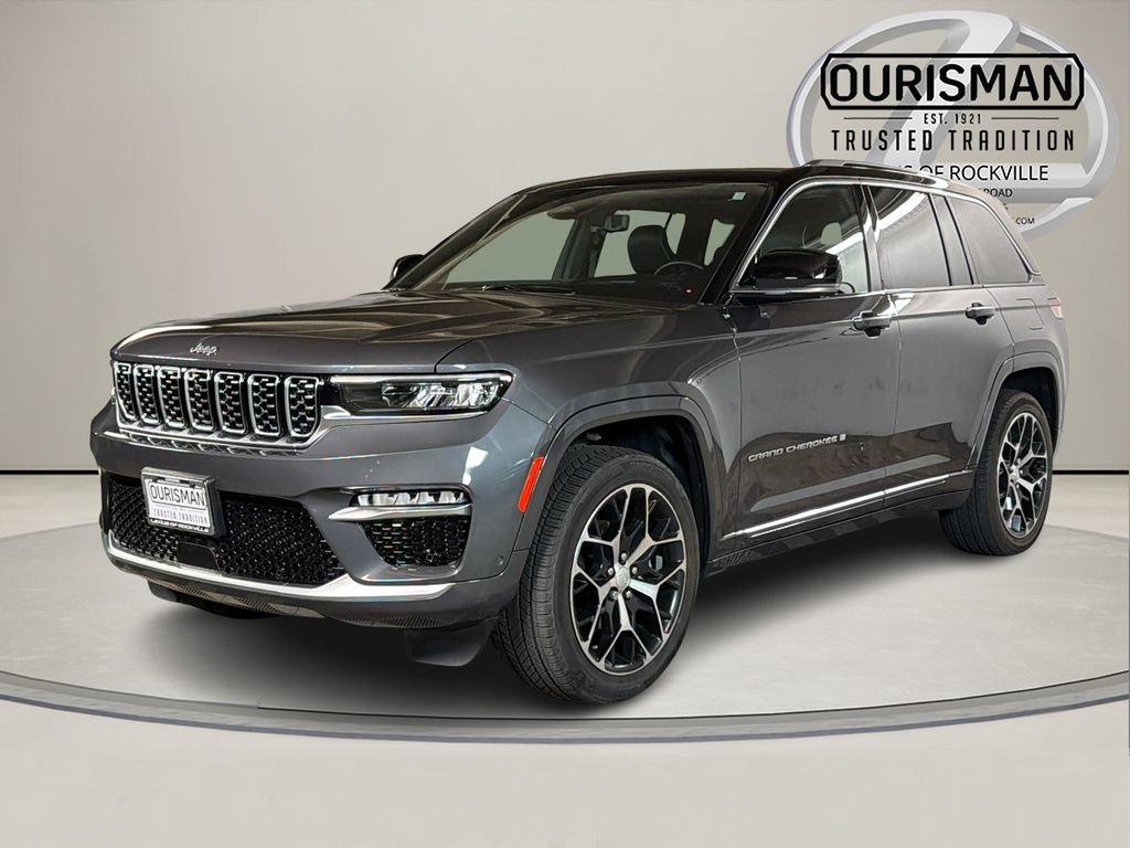 Used 2022 Jeep Grand Cherokee Summit image 2