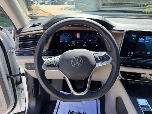 Used 2024 Volkswagen Atlas SE FWD image 19
