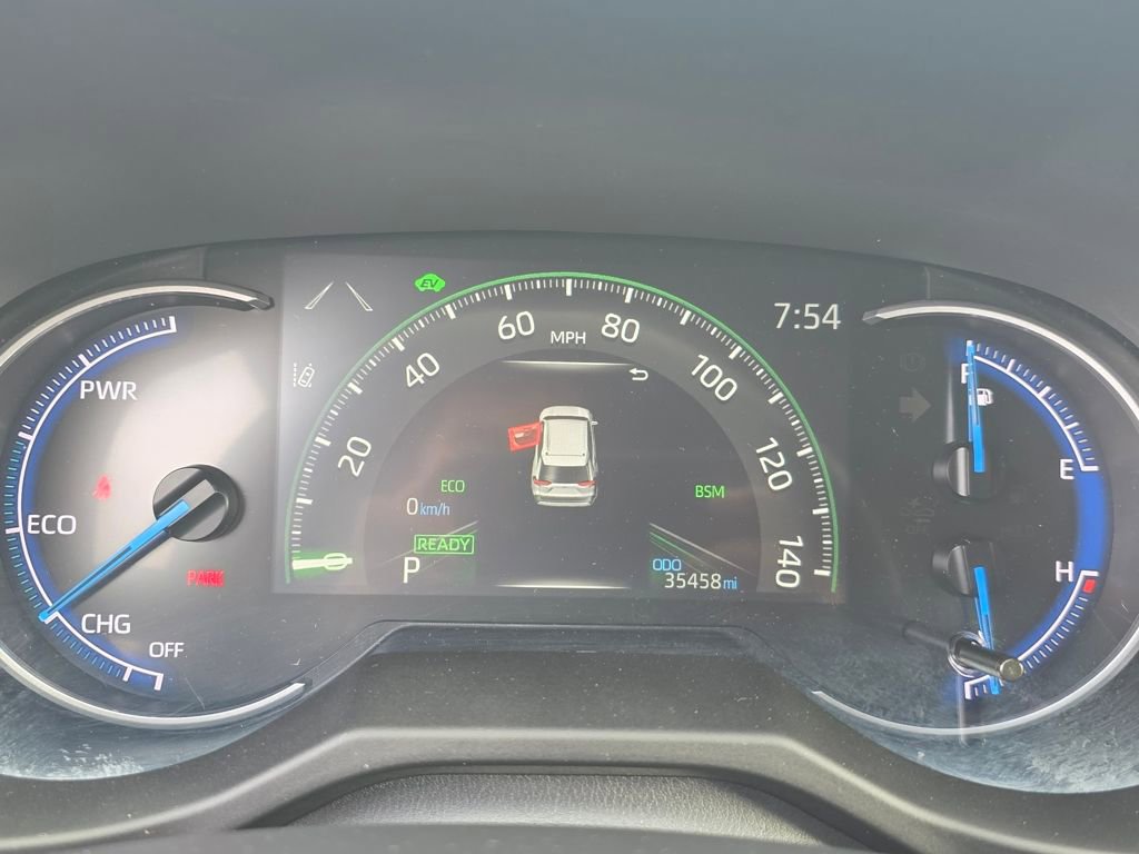 Used 2024 Toyota RAV4 XLE image 21