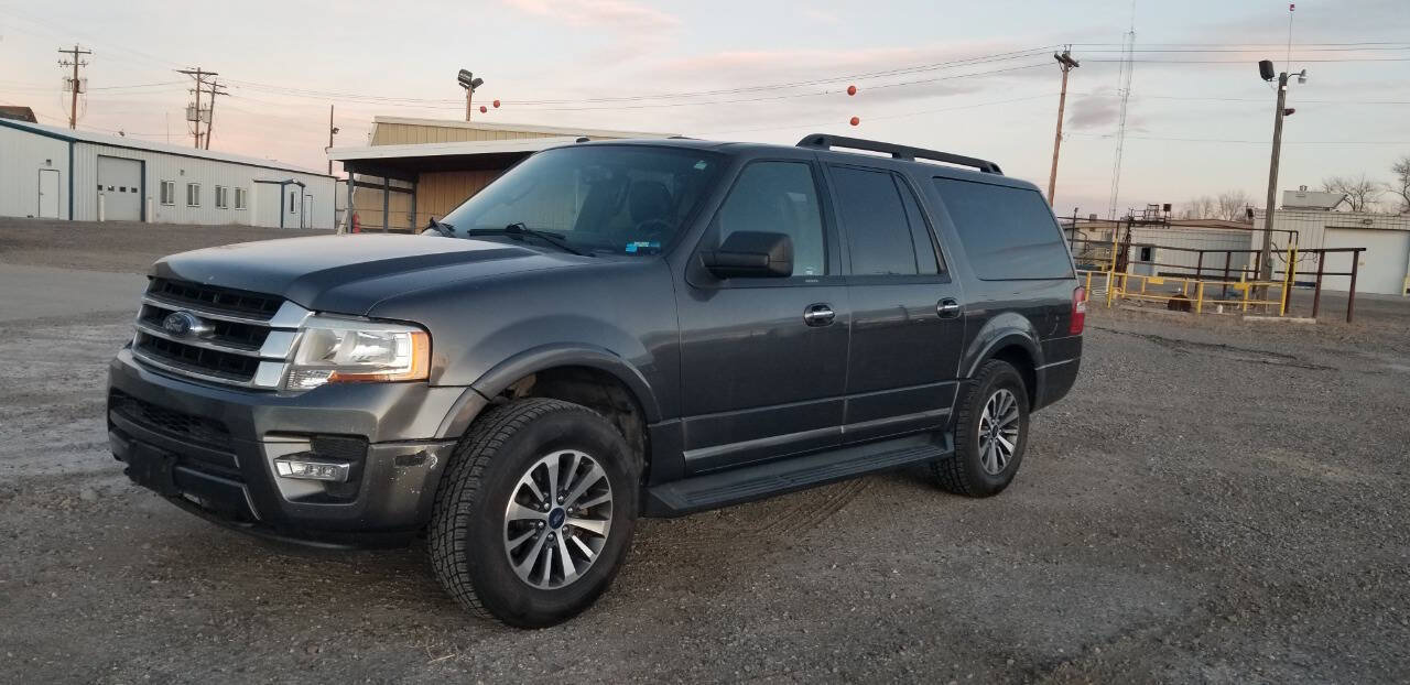 Used 2017 Ford Expedition EL XLT w/ Equipment Group 202A AWD/4WD image 1