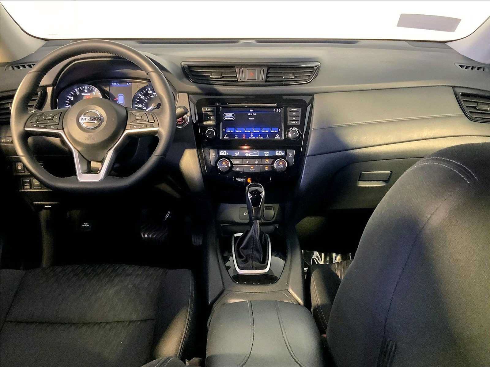 Used 2019 Nissan Rogue SV AWD/4WD image 14