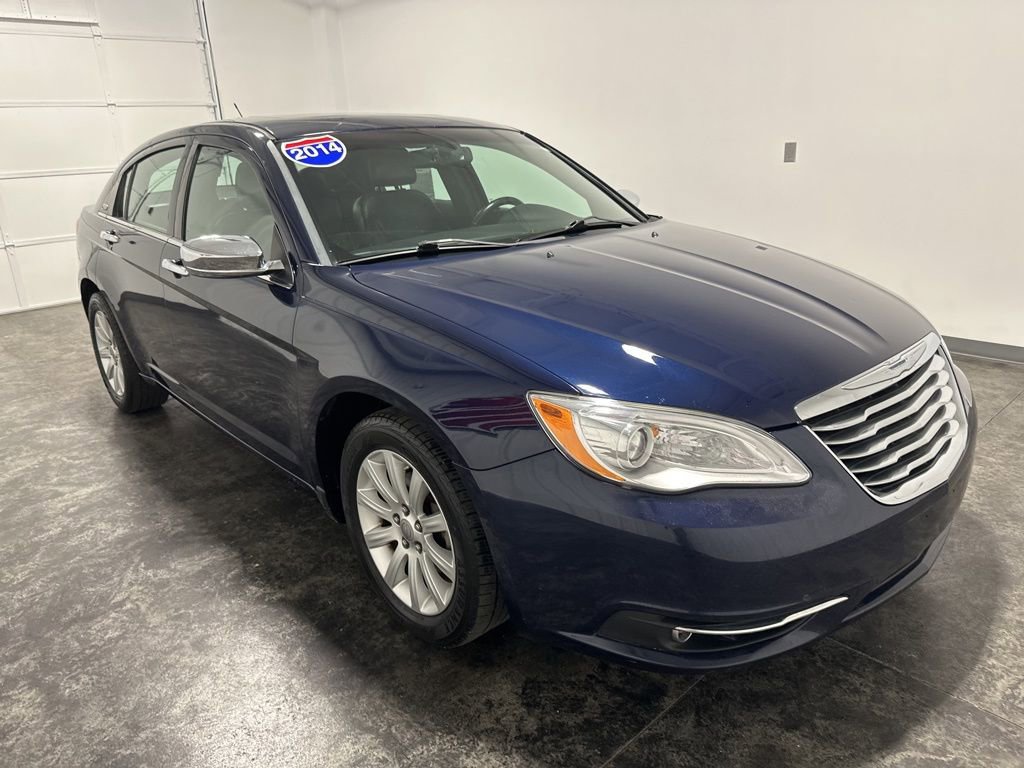 Used 2014 Chrysler 200 Limited w/ Sun/Sound Group image 3