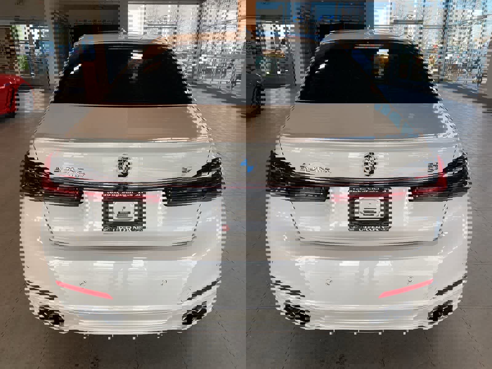 Used 2021 BMW ALPINA B7 xDrive image 4