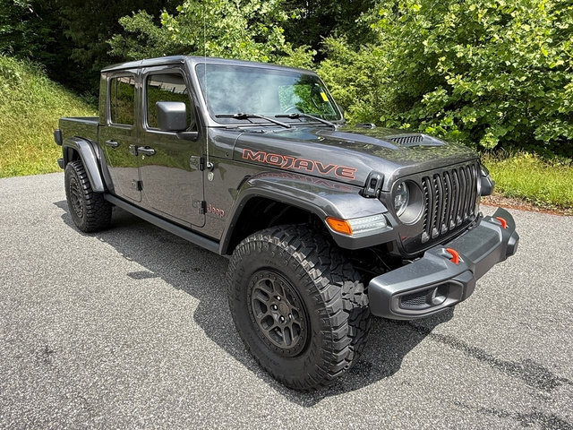Used 2023 Jeep Gladiator Mojave w/ LED Lighting Group AWD/4WD image 4