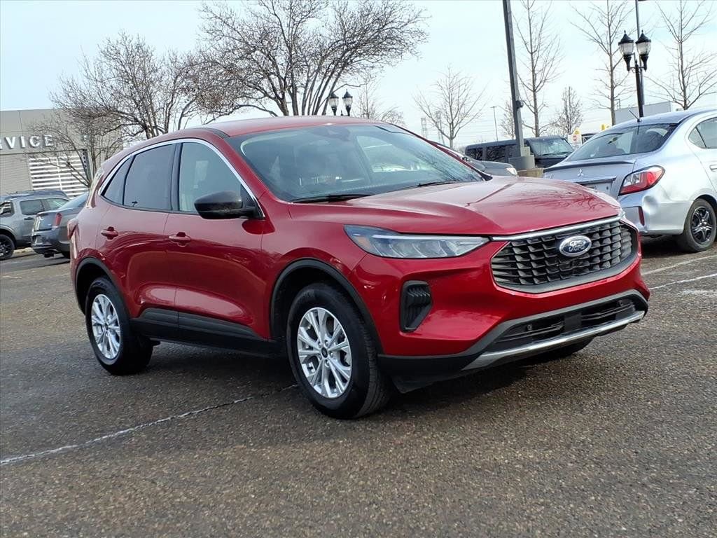 Used 2023 Ford Escape Active image 7