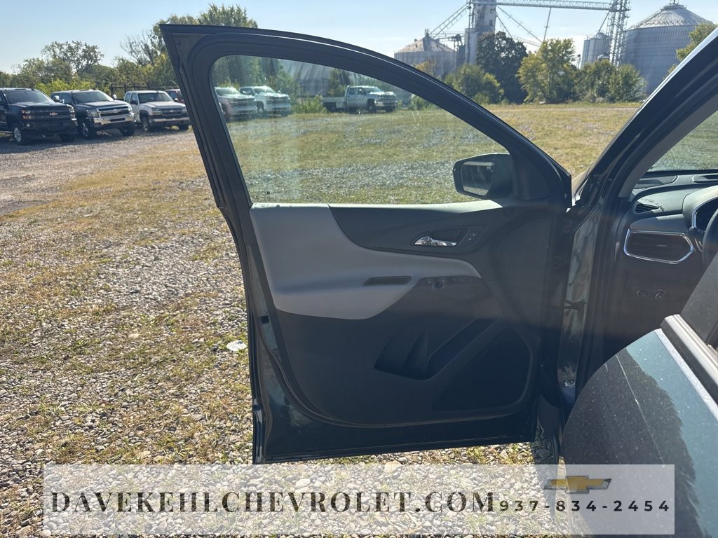 Used 2022 Chevrolet Equinox LS w/ LS Convenience Package image 9